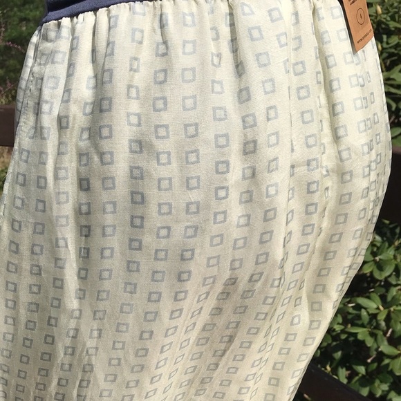 Covet Boho Light Yellow Square Tile Silk Maxi - Picture 5 of 7